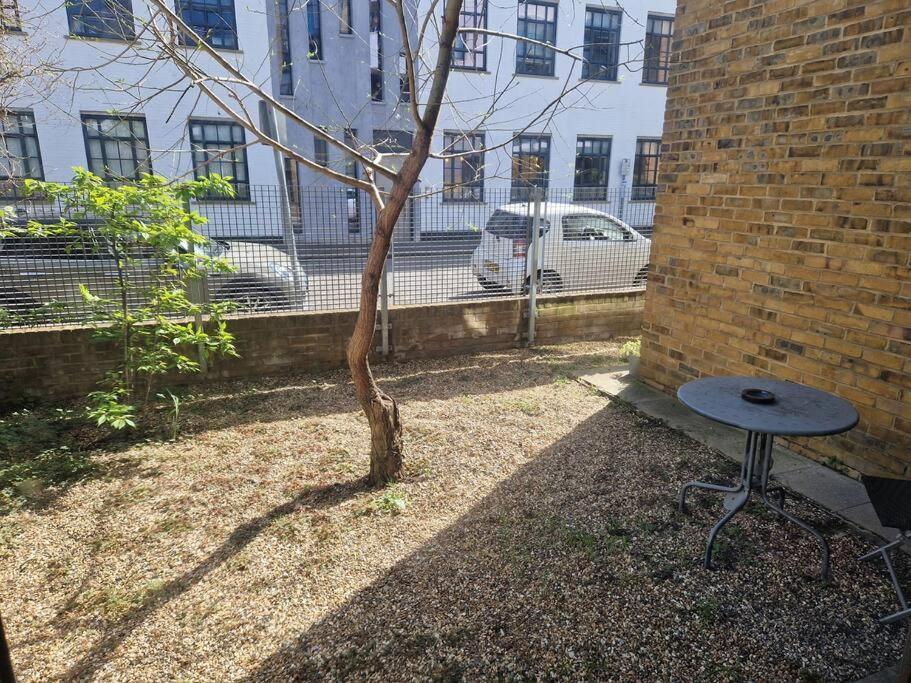 Lovely London On A Budget! Exterior foto